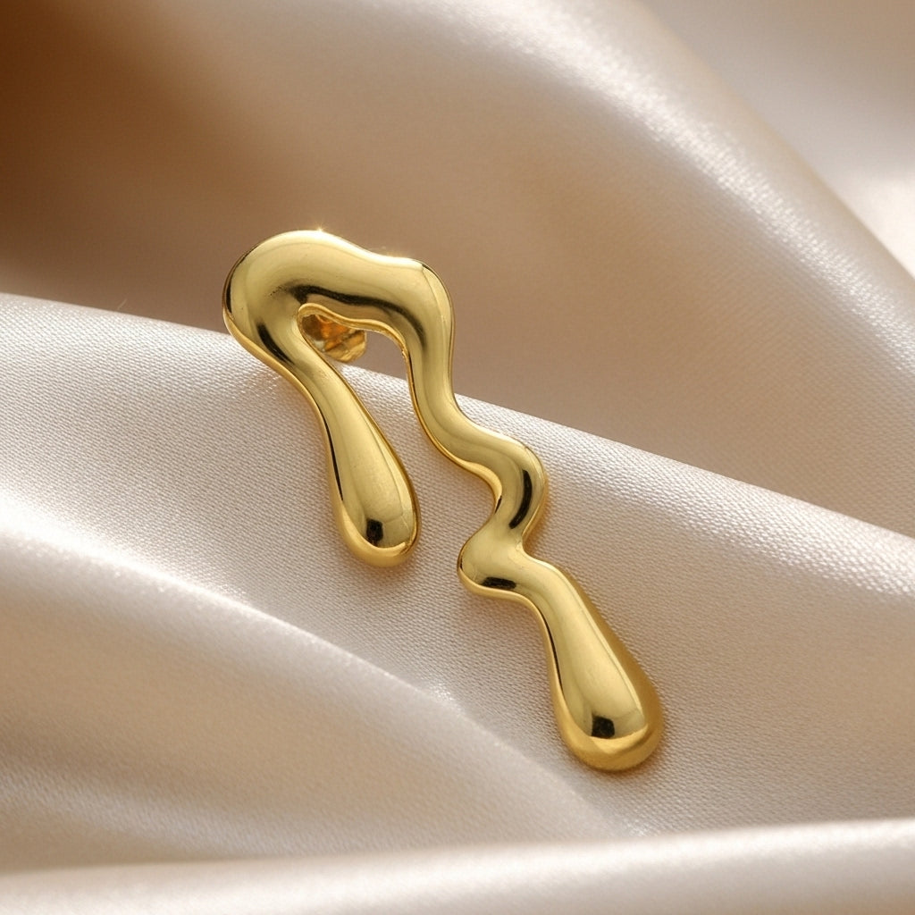 Fluid Gold Earring