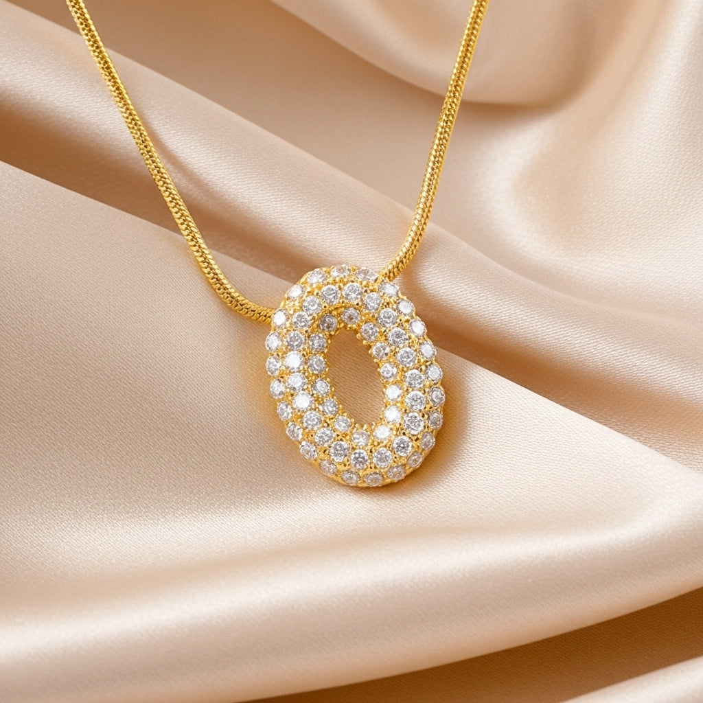 O — Alphabet Necklace